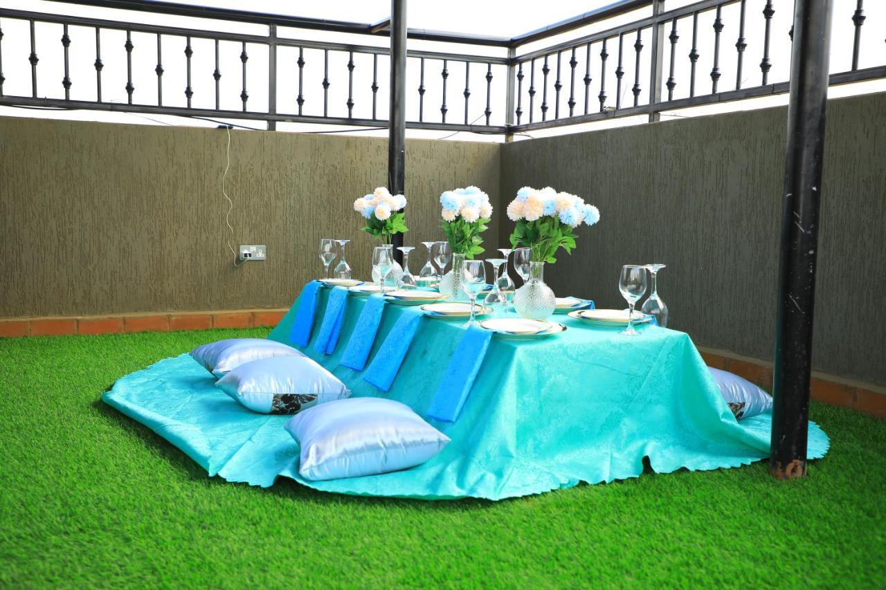 Galaxy Motel Кампала Екстер'єр фото